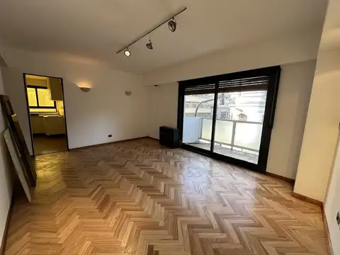 3 ambientes con dependencia y 2 balcónes