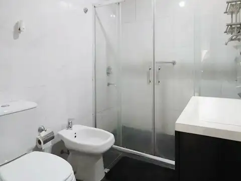 Profesor Juan Pizzurno 600