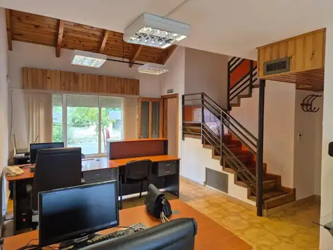 OPORTUNIDAD en Venta Casa de 5 amb - Rio Gallegos