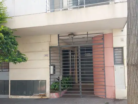 VILLA DEVOTO -MONOAMBIENTE DIVISIBLE APTO PROFESIONAL PLANTA BAJA .TERRAZA CON PARRILLA.