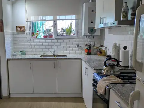 Departamento 5 ambientes con 1 baño