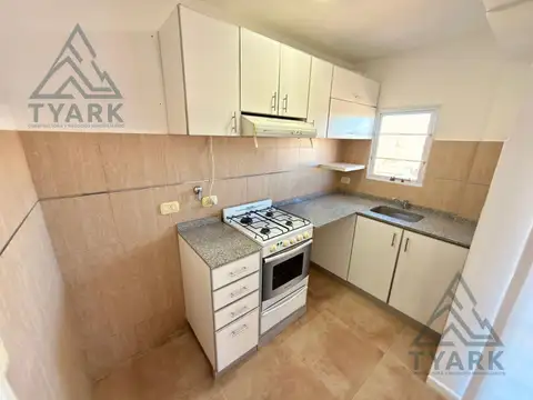 Departamento en Alquiler con 1 cocheras