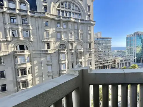 Apartamento en venta de 3 dormitorios en Centro