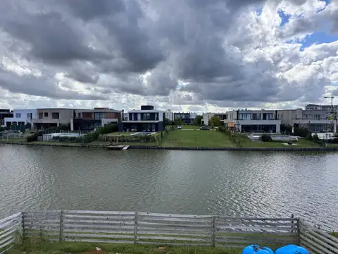 Casa  en Venta en Carpinchos, Nordelta, Tigre