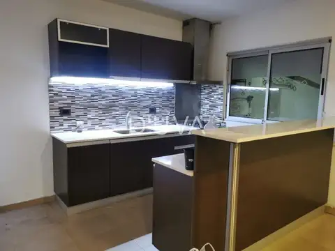 Departamento en Alquiler en Manuel B Gonnet, $ 950.000