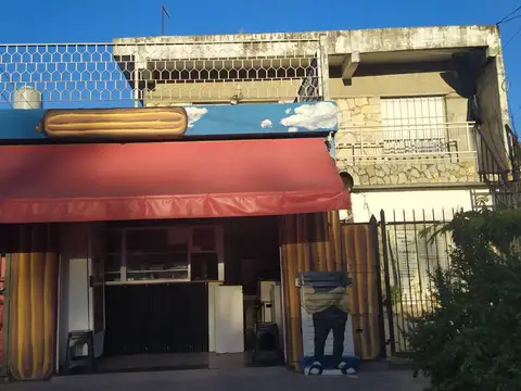 4 unidades funcionales en muy buena ubicación 