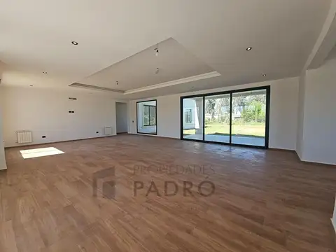 Casa en Venta en La Elina, USD 350.000