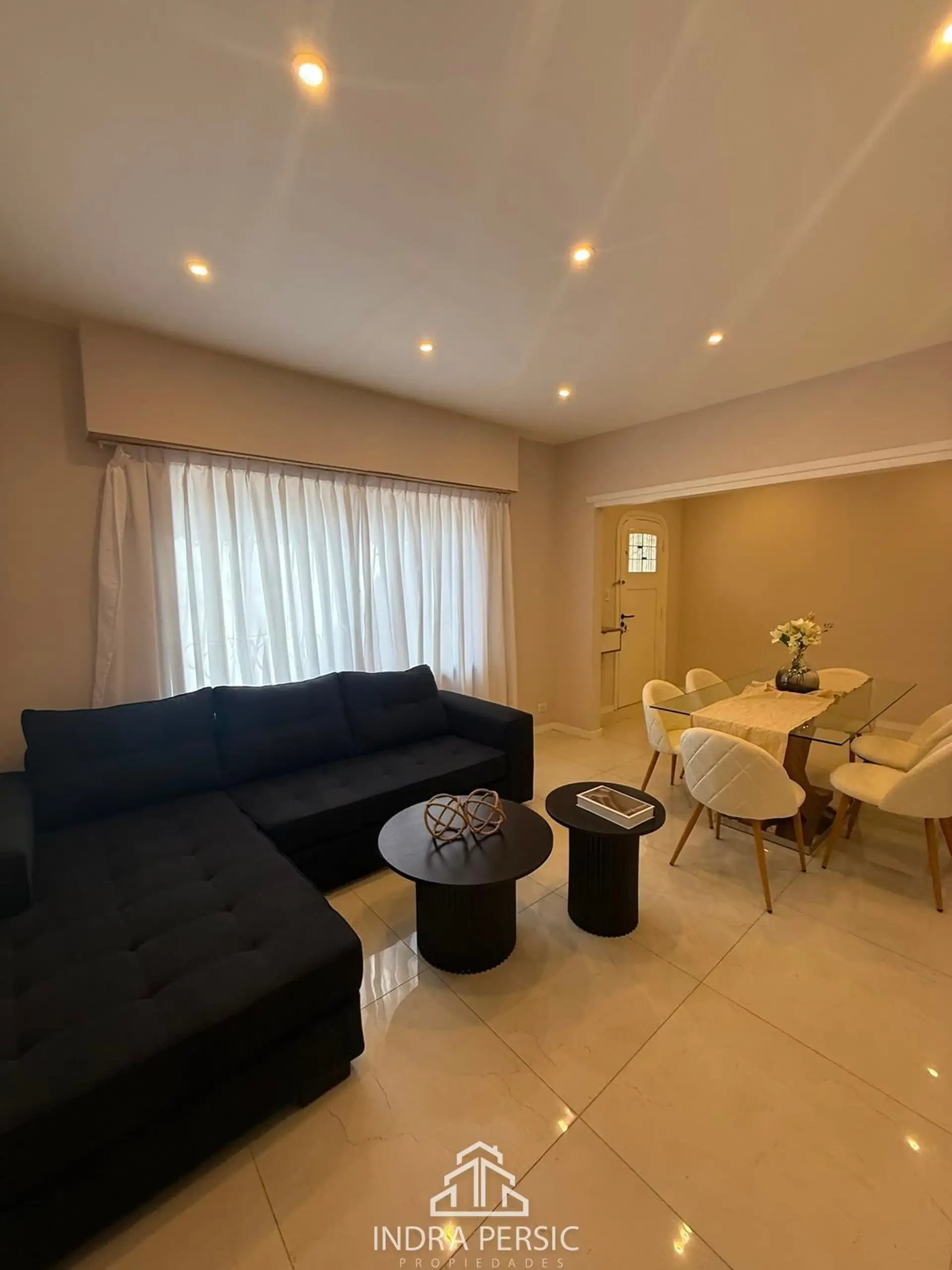 VENTA Chalet tipo PH La Perla Mar del Plata 4 ambientes con garaje