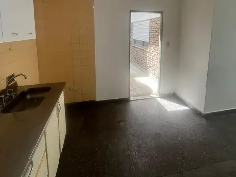 Depto Tipo Casa en Alquiler de 2 dormitorios