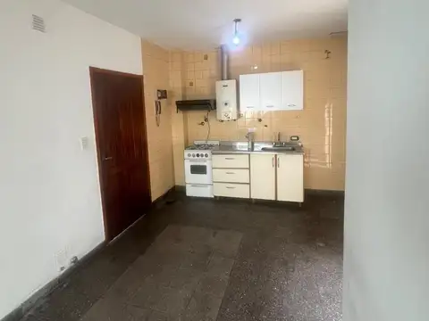 Depto Tipo Casa en Alquiler de 3 ambientes