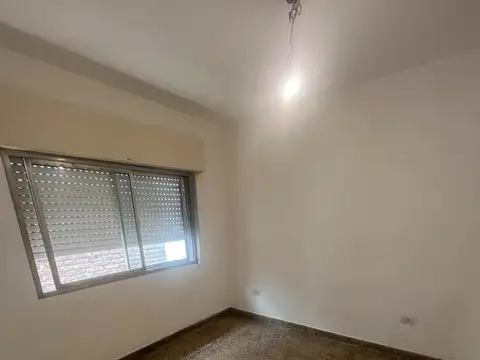 Depto Tipo Casa en Alquiler 35 años