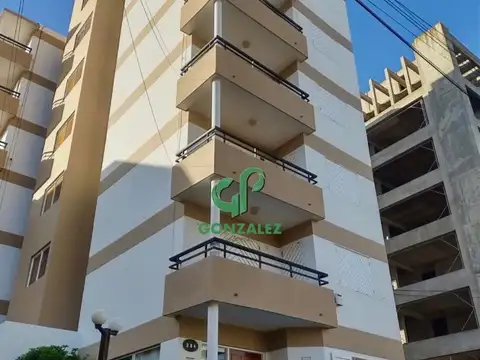 Departamento con gas natural y baulera