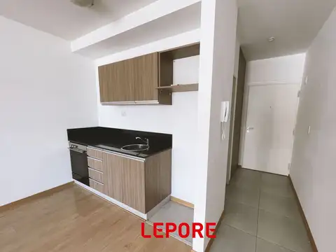 BONPLAND 2400, Piso 3