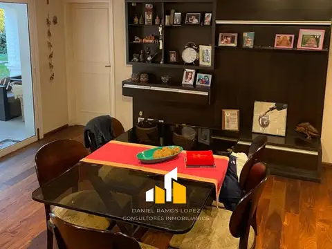 Casa 12 ambientes con 3 baños