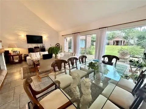 Casa en Alquiler de 3 dormitorios