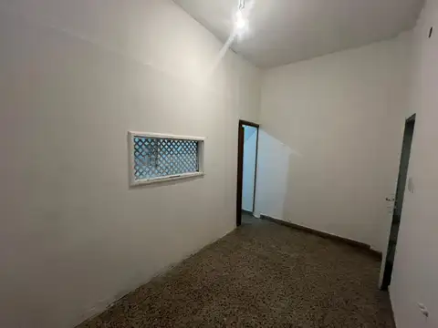 Local en Alquiler en Villa Bonich, $ 450.000