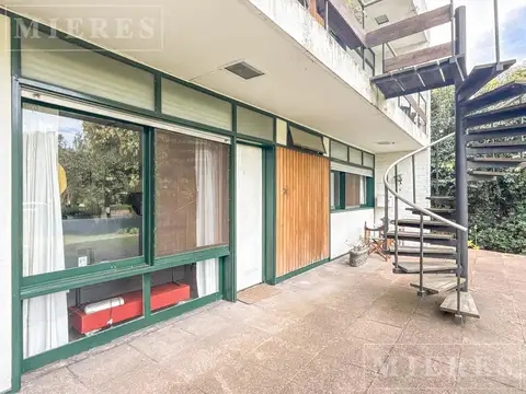Departamento en Alquiler con 1 cocheras