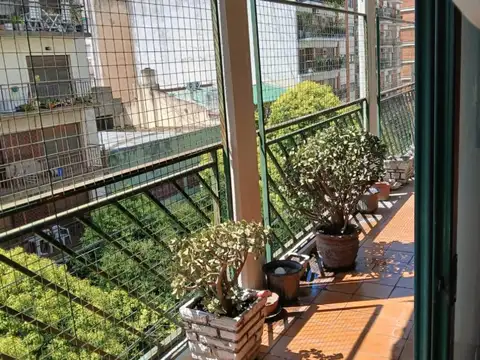 SE VENDE DPTO 3 AMBIENTES EN FLORES