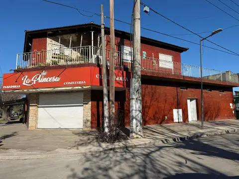 Casa 4 ambientes en Bella Vista