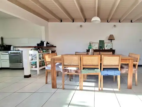 Casa en Venta en Pehuajo, USD 130.000