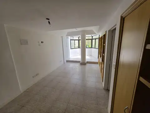 Depto Tipo Casa 2 ambientes con 1 baño