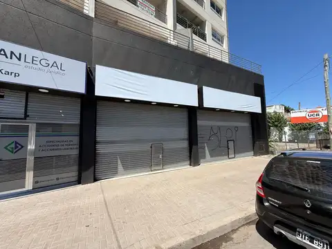 Alfonsin 262, Ezeiza  Centro