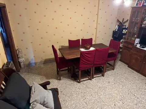 3 AMBIENTES EN LANUSITA.- 