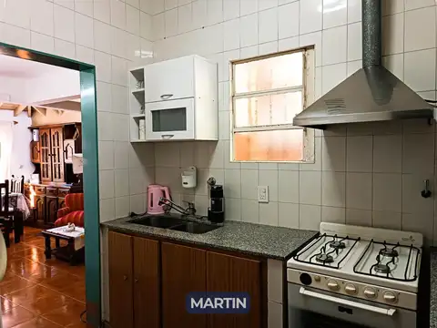 Casa 3 ambientes con 2 baños