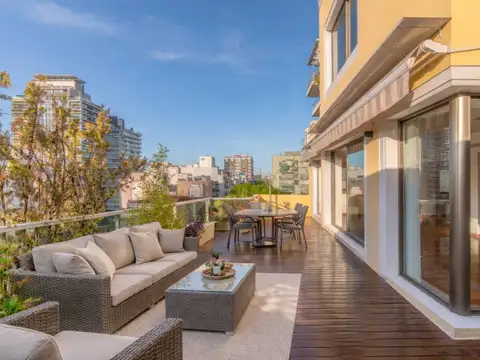 Duplex de 5 ambientes con balcones aterrazados