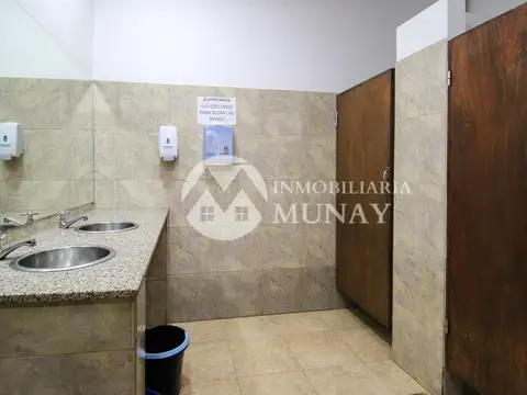 Casa 4 ambientes con 5 baños