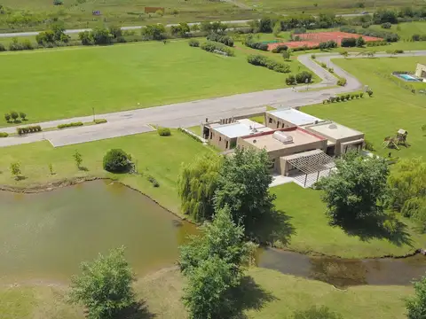 Terreno en Venta 40  mts Fondo