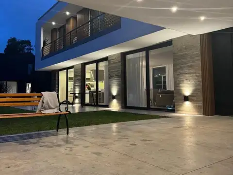 Casa en alquiler temporada Las Prunas