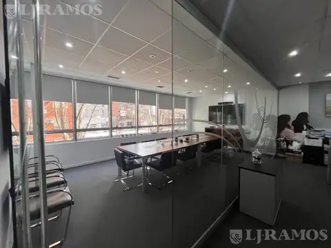 Oficina en Alquiler al Oeste