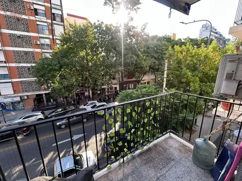 Avenida José María Moreno 700