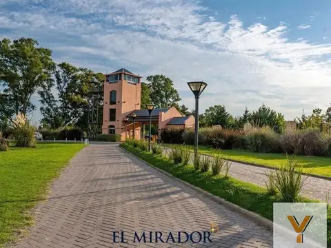 Terreno en venta - 1.400Mts2 - Club de Campo El Mirador