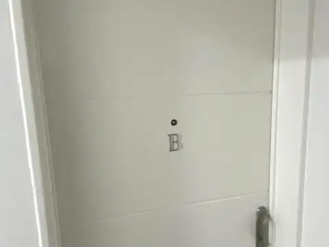 Venta de Departamento de 2 ambientes en Wilde con patio y cochera opcional (24324)