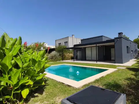 Casa en Venta en  una planta en VISTAS, Puertos del Lago, Escobar - Financiación Directa
