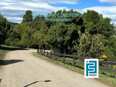 Camino al Lolog Barrio La reserva sobre costa de arroyo