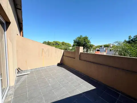 Oficina en Alquiler en Parque Avellaneda, $ 315.000