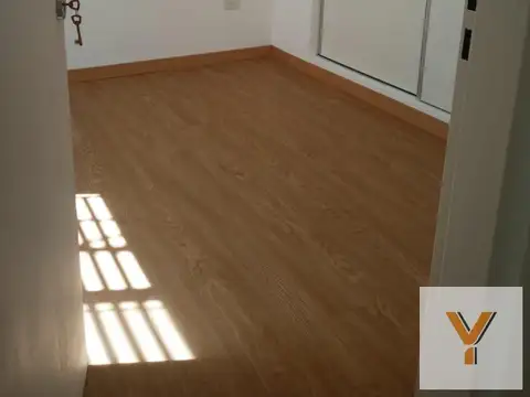 Depto Tipo Casa en Alquiler de 1 dormitorio