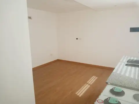 Depto Tipo Casa en Alquiler de 2 ambientes