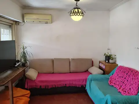 Depto Tipo Casa en Venta con 1 cocheras