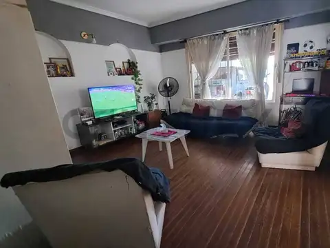 IMPECABLE CASA DE 3 AMBIENTES CON PARQUE, PILETA Y QUINCHO – SAN ANDRÉS