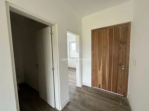 Casa en Venta en Pilar Del Este - Santa Sofia, USD 205.000