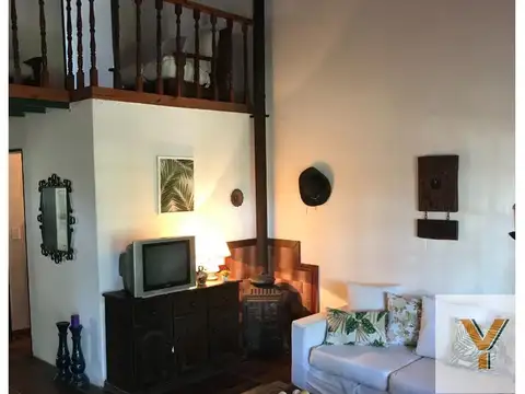 Casa en Venta con 4 cocheras