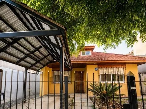 VENTA CASA 4 AMBIENTES GUTIERREZ - BERAZATEGUI