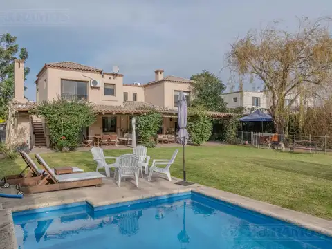 Casa en Alquiler de 3 dormitorios