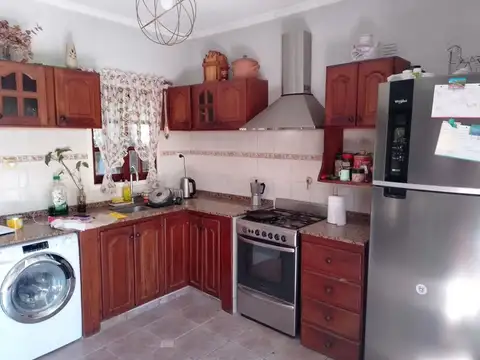 Casa en venta de 3 ambientes financiada