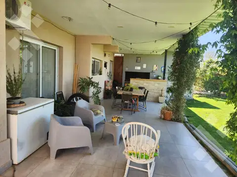 Casa en Venta en Plottier, USD 340.000