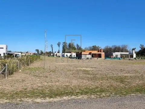 Terreno en Venta en Los Juncos, USD 35.000